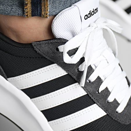 Adidas Sportswear - Sneakers Run 70s GX3090 Core Black Footwear White Carbon