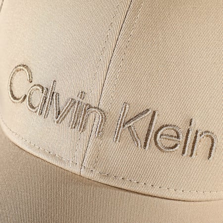 Calvin Klein - Casquette Embroidery 5737 Beige