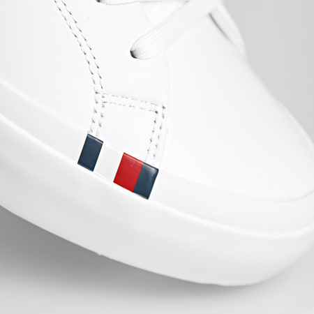 Tommy Hilfiger - Baskets Thick Vulcan Low Premium Leather 4881 White