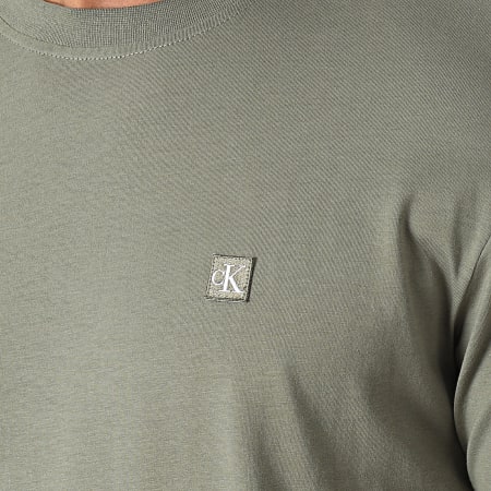 Calvin Klein - Tee Shirt Col Rond 5268 Vert Kaki