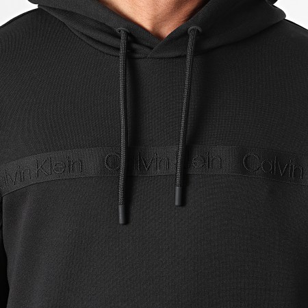 Calvin Klein - Felpa con cappuccio con logo in rilievo 2254 nero