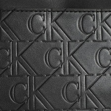 Calvin Klein - Monograma Bolsa blanda para cámara 1490 Negro