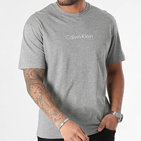 Calvin Klein - Tee Shirt Hero Logo Comfort 1346 Gris Chiné