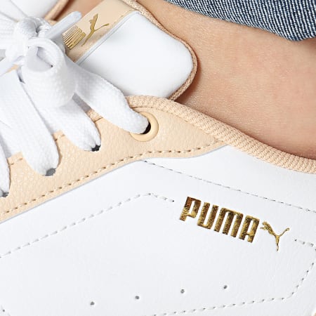 Puma - Baskets Femme Court Classy 395021 Puma White Cashew Puma Gold