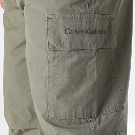 Calvin Klein - Pantalon Cargo 4692 Vert Kaki