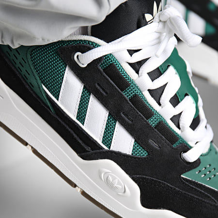 Adidas Originals - Baskets ADI2000 IF8823 Core Black Footwear White Core Green