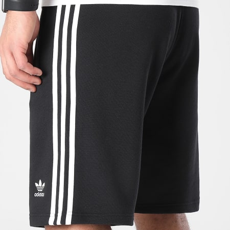Adidas Originals - IU2337 Pantalones cortos de jogging con banda negra