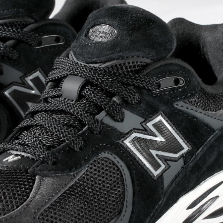 New Balance - Baskets 2002R M2002RBK Black Phantom Gunmetal