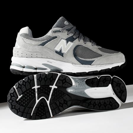 New Balance - Baskets 2002R M2002RST Grey Multi