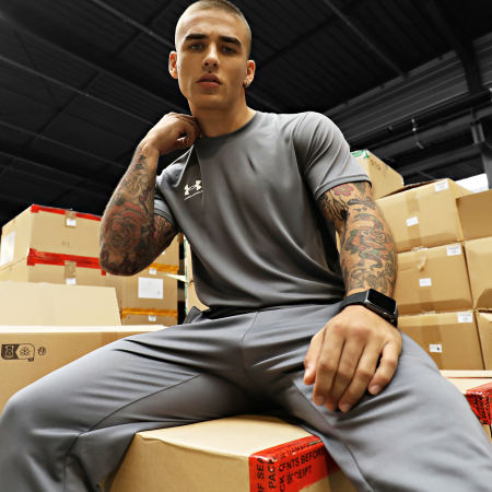 Under Armour - Tee Shirt Train 1379589 Gris Noir