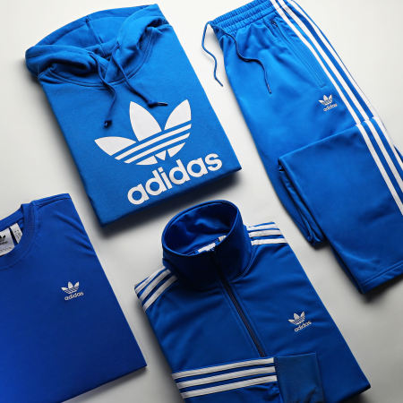 Adidas Originals - Maglietta Essential IR9687 blu reale