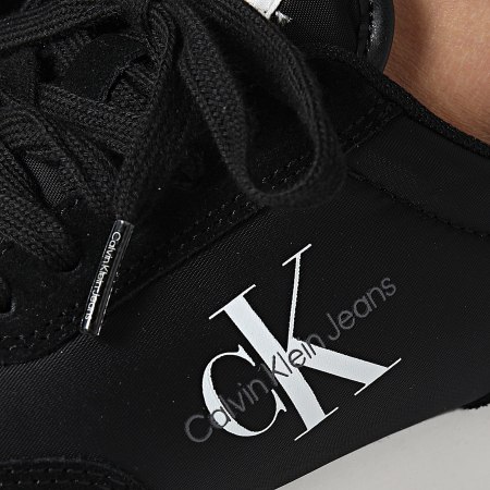 Calvin Klein - Retro Runner Low Lace 1326 Negro Blanco Brillante Zapatillas Mujer