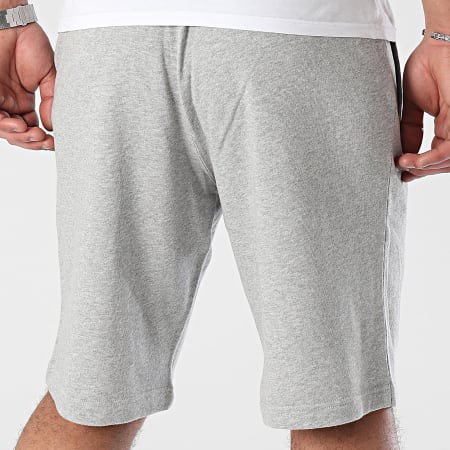 Adidas Originals - IR6848 Pantalón corto Essential Gris jaspeado