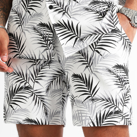 Pantaloncini on sale e camicia