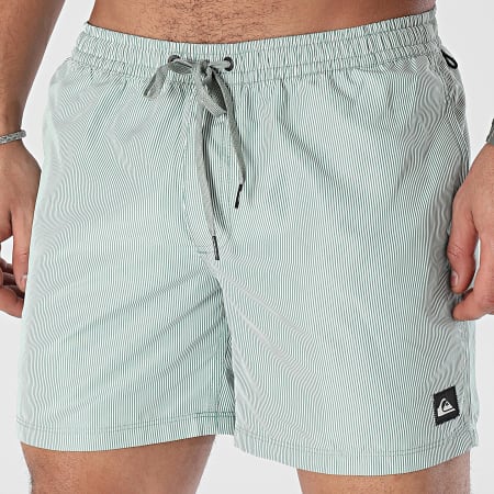 Quiksilver - Shorts de baño Everyday Deluxe Volley Stripe AQYJV03152 Blanco Verde