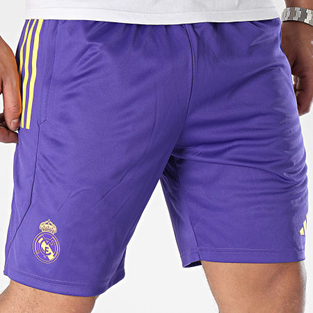 Adidas Sportswear - Pantaloncini da jogging con bande viola del Real Madrid IQ0540