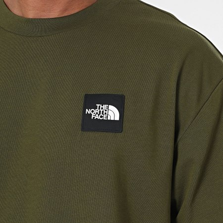 The North Face - Tee Shirt Patch A87DA Vert Kaki