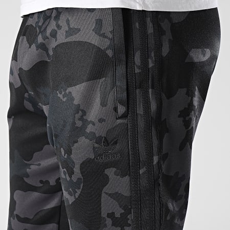 Adidas Originals - SSTR IS0243 Negro Carbón Gris Camuflaje Rayas Pantalón Jogging