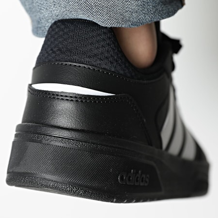 Adidas Sportswear - Scarpe da ginnastica CourtBeat ID9660 Core Black Footwear White