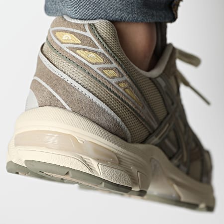 Asics - Sneaker Gel 1130 1202A163 Legno Crepe Visone