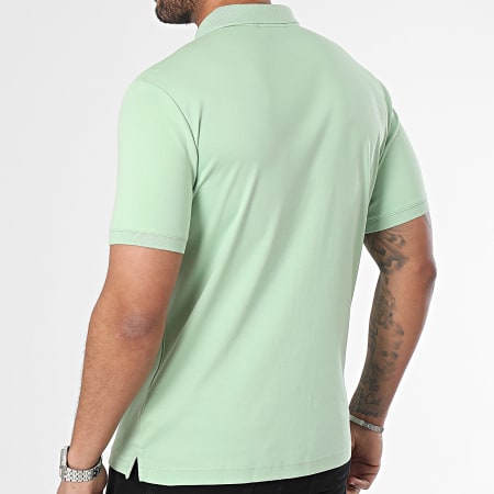 Calvin Klein - Polo Slim de algodón liso y manga corta 1657 Verde claro