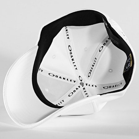 Oakley - Cappello Tincan 911545 Bianco