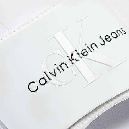 Calvin Klein - Claquettes Slide Monogram 0361 Bright White