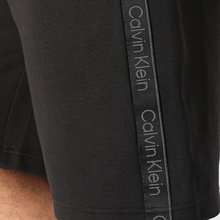 Calvin Klein - K10K112964 Pantalón Corto Negro