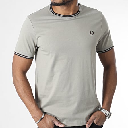 Fred Perry - Camiseta Twin Tipped M1588 Gris