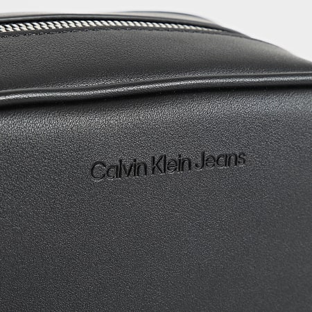 Calvin Klein - Borsa da donna con fotocamera scolpita 0275 Nero