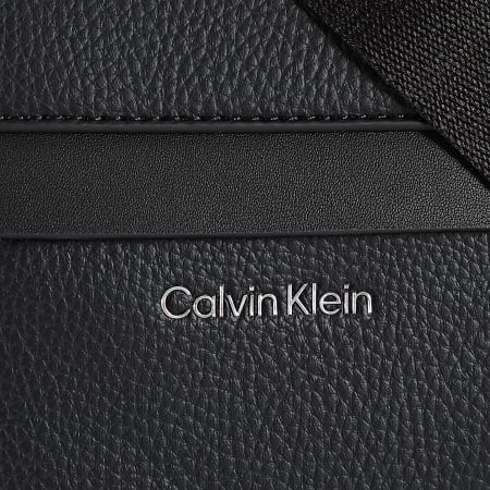 Calvin Klein - Bolso CK Must Reporter 1607 Negro