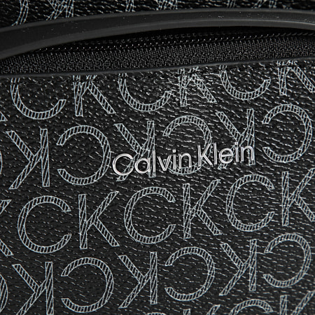 Calvin Klein - Must Reporter 1597 Bolso Negro