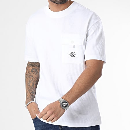 Calvin Klein - Camiseta con bolsillo 5214 Blanca