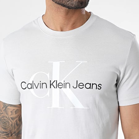 Calvin Klein - Maglietta 0806 Grigio chiaro