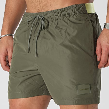 Calvin Klein - Shorts de baño Medium Drawstring 0945 Caqui Verde