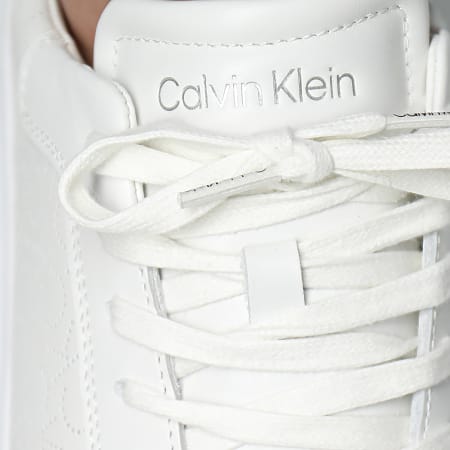 Calvin Klein - Low Top Lace Up Piel 1429 Blanco Mono Perf Sneakers