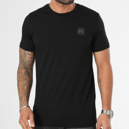 Helvetica - Camiseta Foster Negra