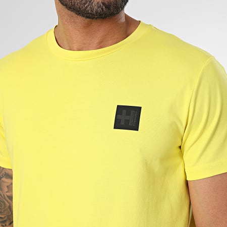 Helvetica - Camiseta Foster Amarillo