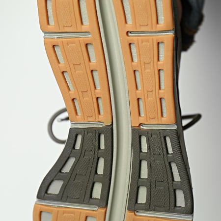 Adidas Sportswear - Baskets Swift Run 23 ID3012 Olive Strata Shadow Olive Gum10