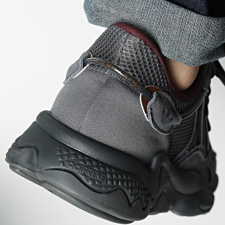Adidas Originals - Baskets Ozweego ID3186 Grey Six Carbon Grey Five