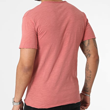 MTX - Camiseta cuello pico rosa
