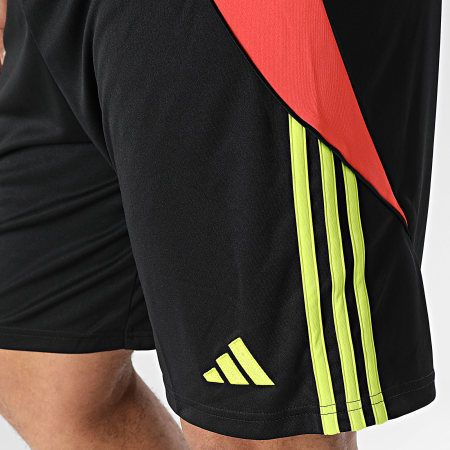 Adidas Sportswear - Pantaloncini da jogging a fascia IT2411 Nero
