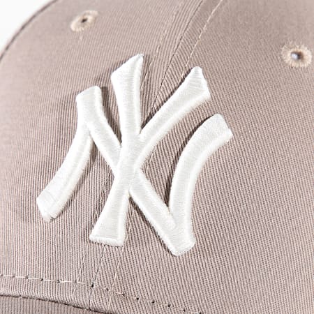 New Era - 9 Forty New York Yankees Cap 60434946 Beige scuro