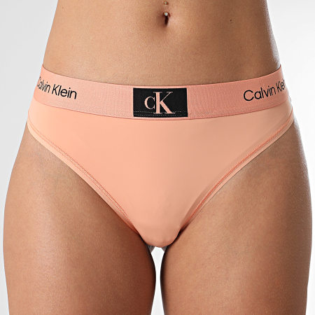 Calvin Klein - String Femme Modern Thong QF7248E Saumon