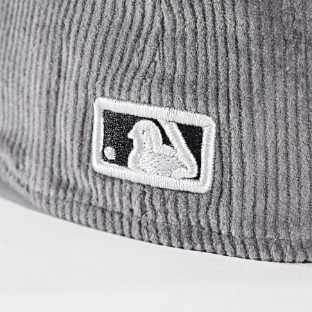 New Era - Casquette Fitted 59Fifty Cord SOX 60435064 Gris Anthracite Noir