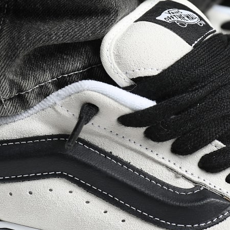 Vans - Knu Skool Sneakers 9QCYB21 Camoscio Bianco Nero