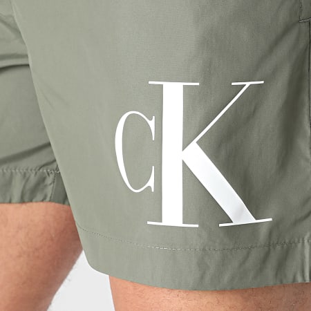 Calvin Klein - Pantalones cortos de baño con cordón medianos 1003 caqui verde