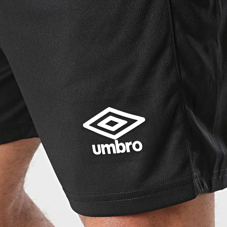 Umbro - Pantalones cortos 485420-60 Negro