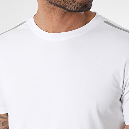 Zayne Paris  - Set di maglietta bianca e pantaloncini da jogging