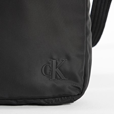 Calvin Klein - Borsa Ultralight Reporter 18 1780 Nero